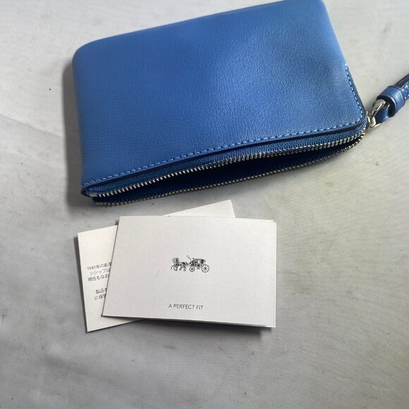 Coach Blue Crossgrain Leather Laser Cut Wristlet - Picture 2 of 5
